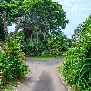 https://garden-cottage-ocean-view.hotelsinhawaii.org